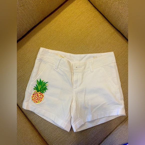 EUC lili Pulitzer shorts - Picture 1 of 1